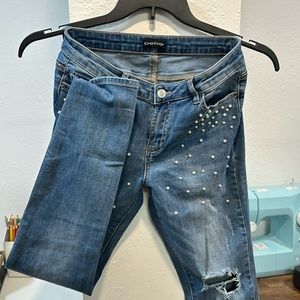 Pesrl details bebe skinny jeans